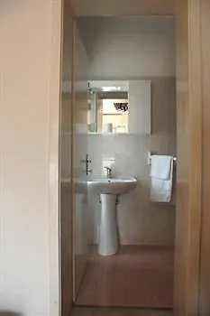 Hotel Nave 2*